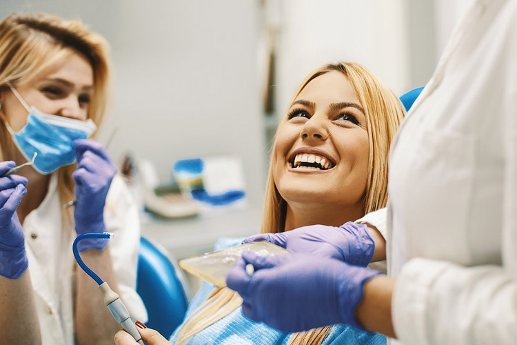 Choosing A Dentist in Naperville